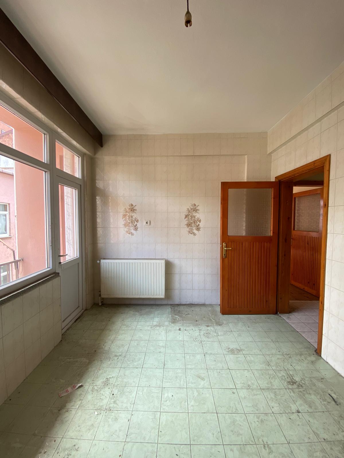 MABEL GAYRİMENKUL/ BEŞİKDÜZÜ/ ÇARŞI İÇİ 2+1 SATILIK DAİRE